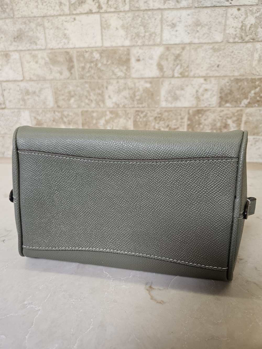 COACH Sydney Satchel in Sage Green NWT - Picture 6 of 8